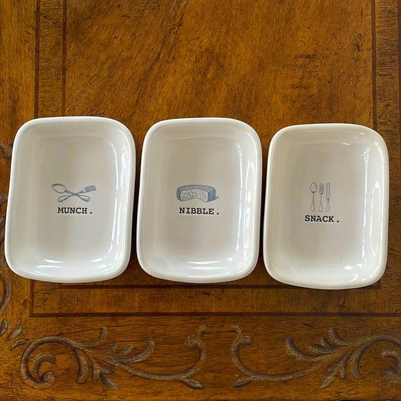 ⚜️Rae Dunn Munch Snack Nibble Serving Set Artisian Collection by Magenta! - Picture 2 of 5